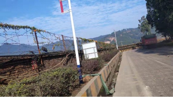 惠州市河南岸下馬莊中國(guó)結(jié)太陽(yáng)能路燈安裝